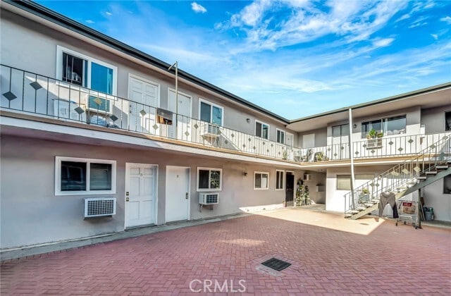 Building Photo - 6735 Elmer Ave