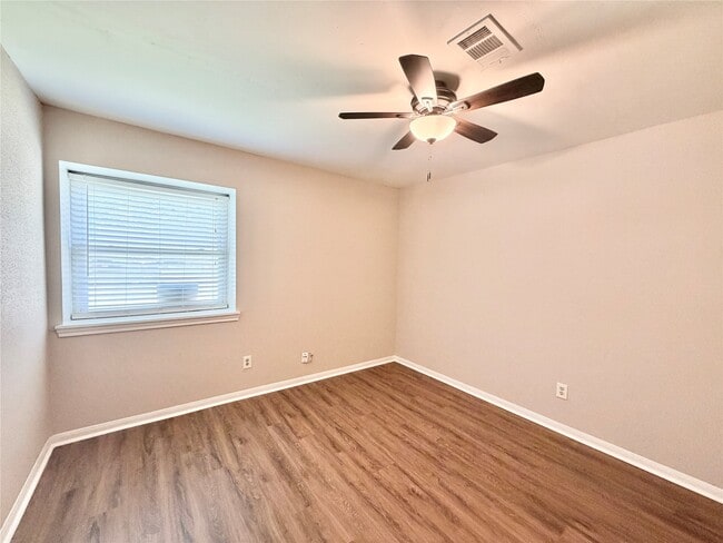 Building Photo - 12426 Foxburo Dr