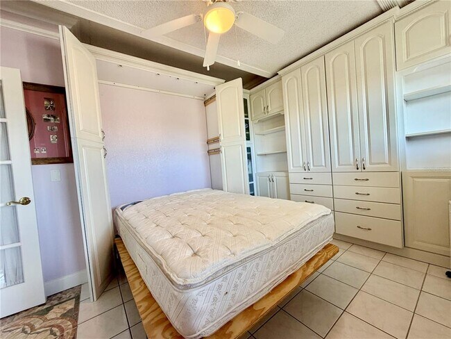 Building Photo - 8211 Brent St