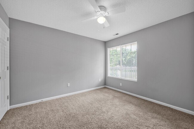 Building Photo - Chinaberry Commons Apartments