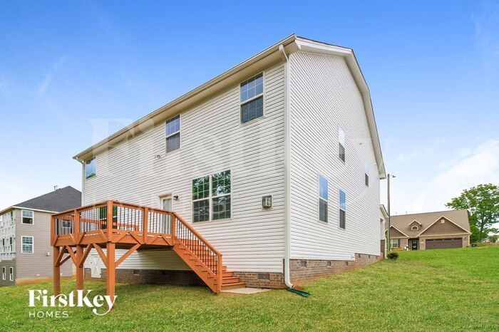 Building Photo - 913 Maxine St