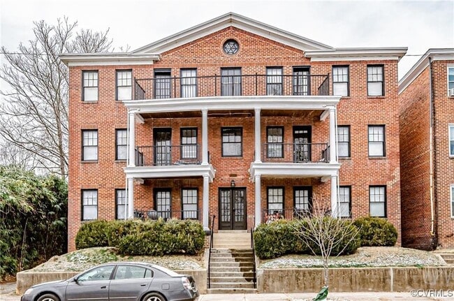 Primary Photo - 2902 Idlewood Ave