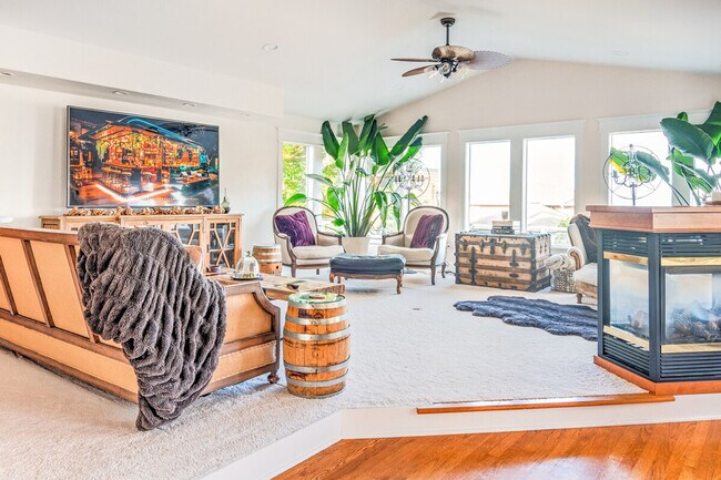 Building Photo - 2724 N Starr St