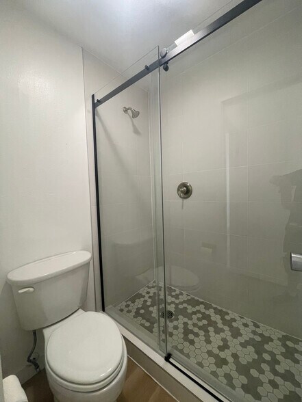 Building Photo - 3120 Corona Trl