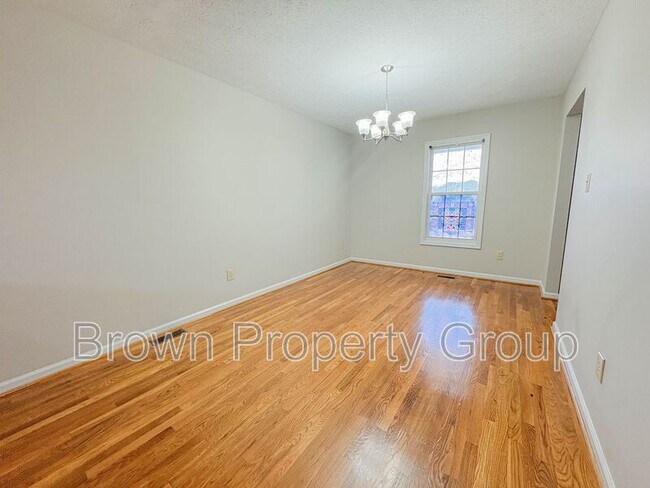 Building Photo - 4735 Camden Rd