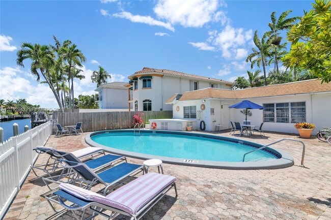 Building Photo - 1770 E Las Olas Blvd