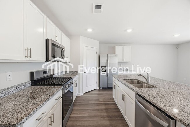 Building Photo - Coming Soon!