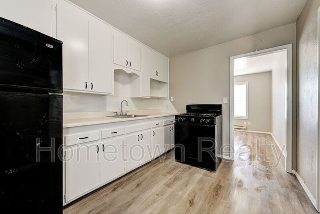 Building Photo - 1409 SE 41st St