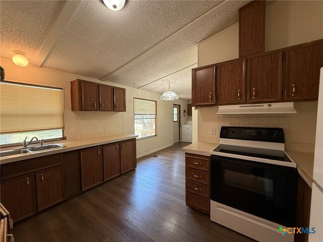 Building Photo - 786 Potthast Dr