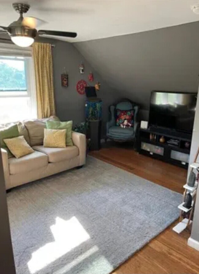 Building Photo - 11 Avenue A