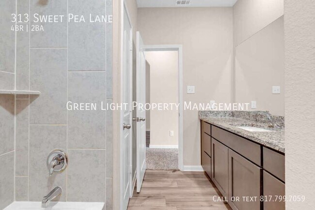 Building Photo - 313 Sweet Pea Ln