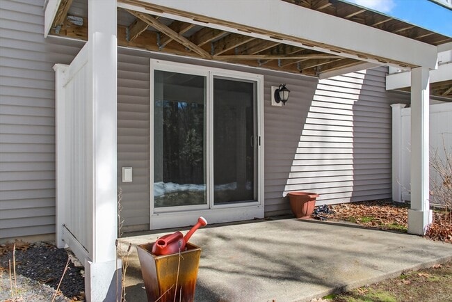 Building Photo - 213 Bayberry Hill Ln