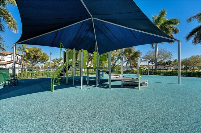 Building Photo - 7806 NW 116 Pl