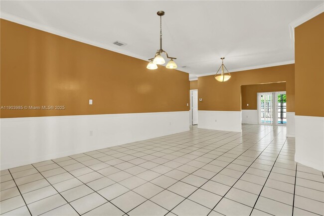 Building Photo - 13774 SW 124th Avenue Rd