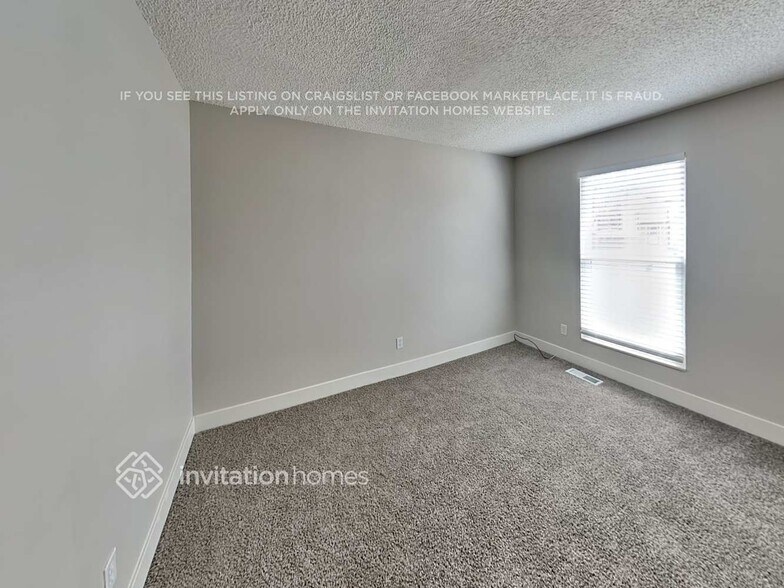 Building Photo - 1252 S Argonne Cir