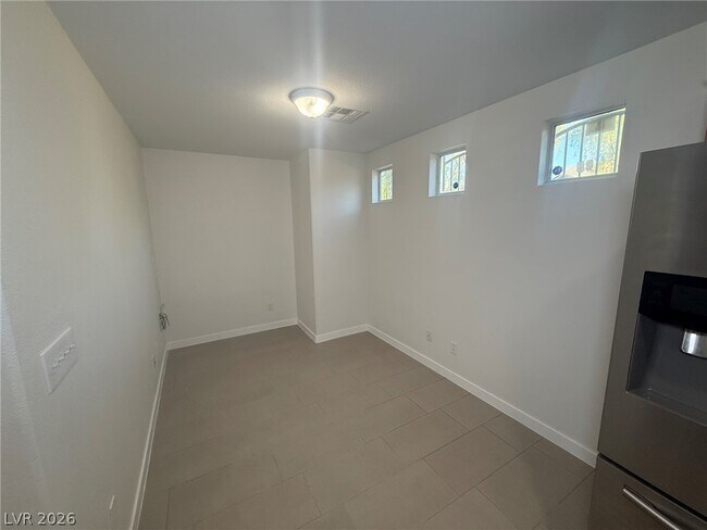 Building Photo - 5241 Starter Ave