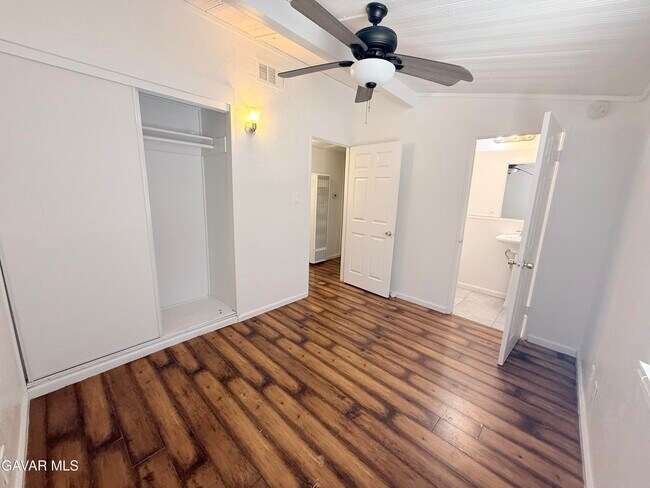 Building Photo - 45503 Genoa Ave