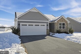 Building Photo - 313 Switchgrass Ct