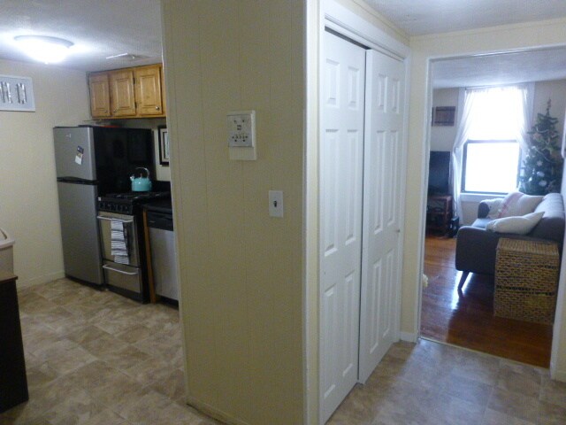 Building Photo - 66 Pinckney St