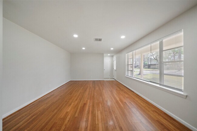 Building Photo - 10306 Eddystone Dr