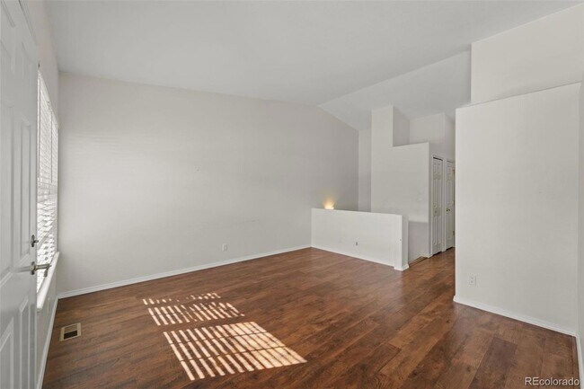 Building Photo - 6082 Colony Cir