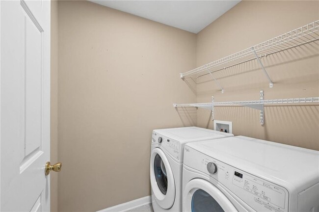 Building Photo - 4071 Kingsley Park Ln