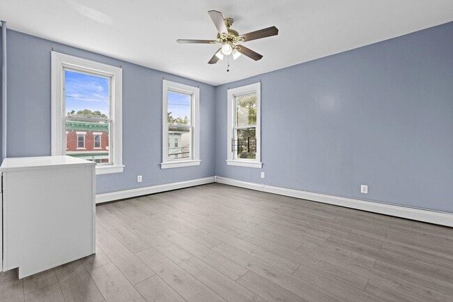 Building Photo - 209 Danforth Ave