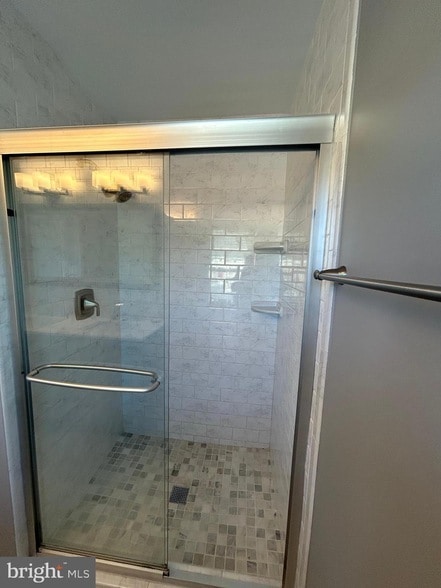 Building Photo - 4054 Norbeck Square Dr