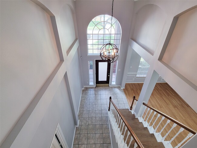 Building Photo - 9410 Barretts Glen Ct