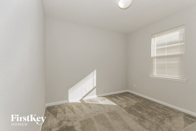 Building Photo - 11010 Chitwood Dr