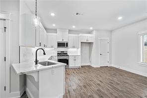 Building Photo - 146 N Banner Ave