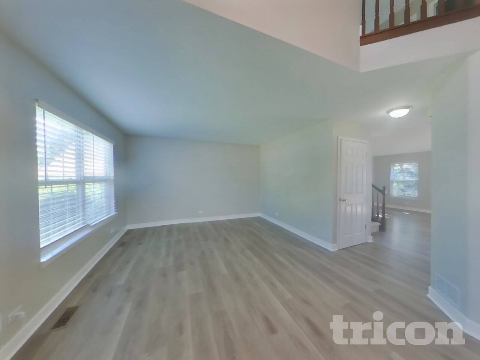 Building Photo - 220 Winding Canyon Way