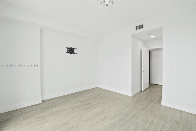 Building Photo - 79 SW 12th St
