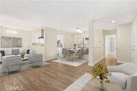 Building Photo - 5651 N Sumner Way