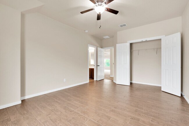 Building Photo - Spacious 5-Bedroom Beauty in Estonia –  with Community Perks!