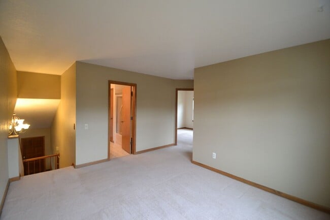 Building Photo - 830 Dancing Horse Dr