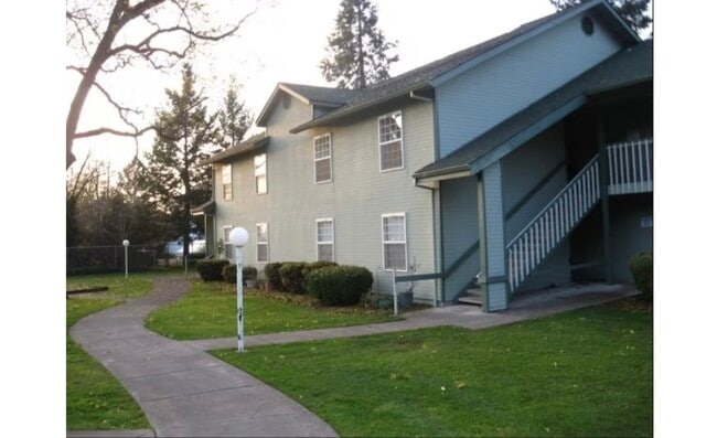 Building Photo - 113 Onyx St