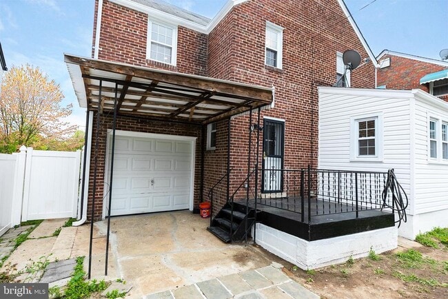 Building Photo - 3714 17th St NE