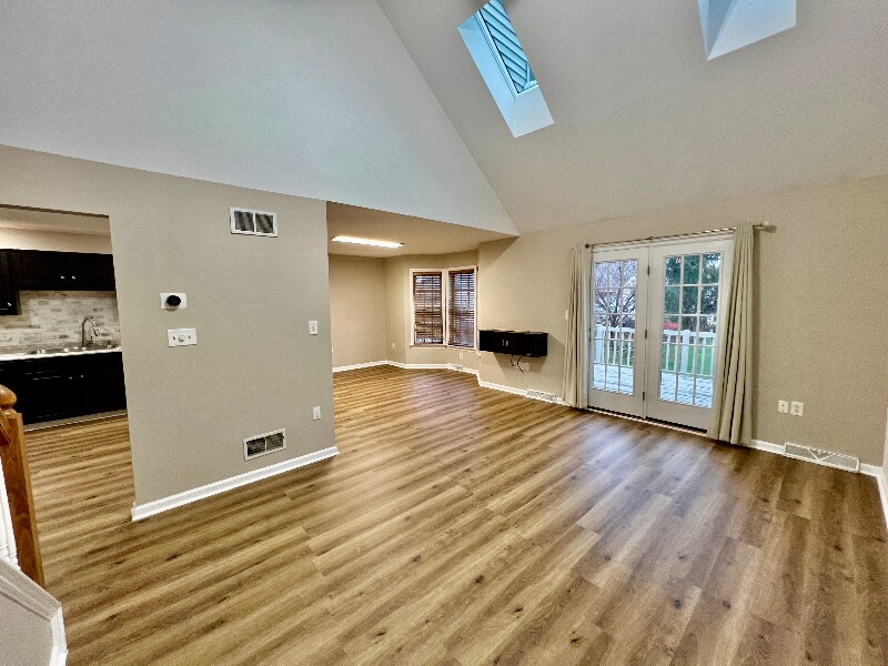 Building Photo - 24 Pennridge Ave