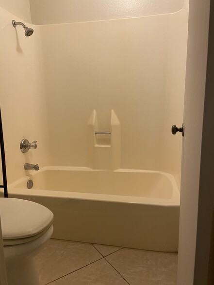 Building Photo - 9645 Spyglass Ave