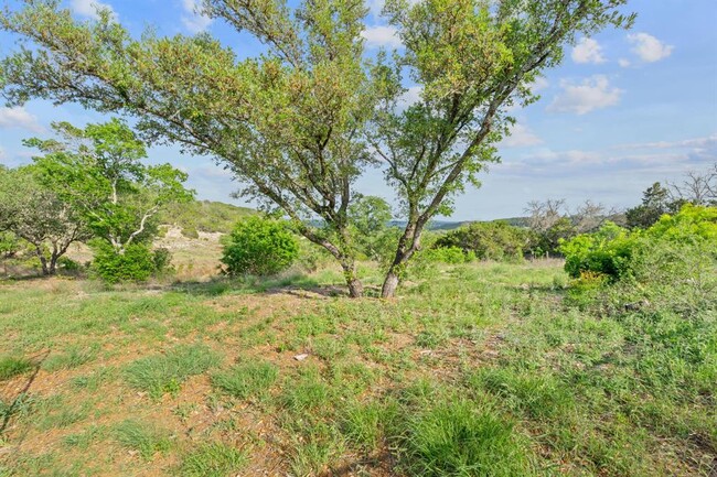 Building Photo - 330 Overlook Trail