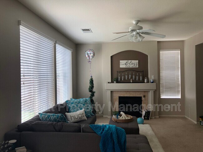 Building Photo - 32637 Clearvail Dr