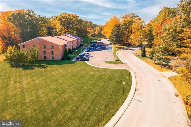 Building Photo - 100 Campbell Cir