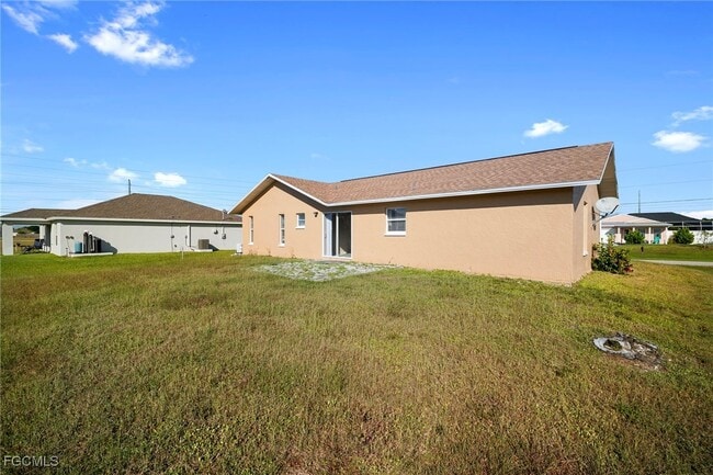 Building Photo - 2230 NW 1st Ave