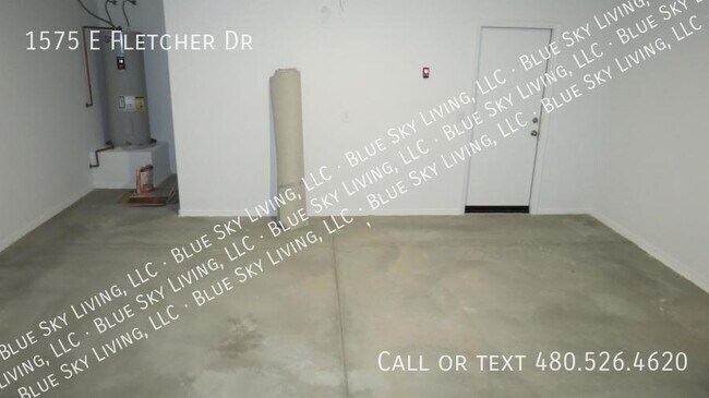 Building Photo - 1575 E Fletcher Dr