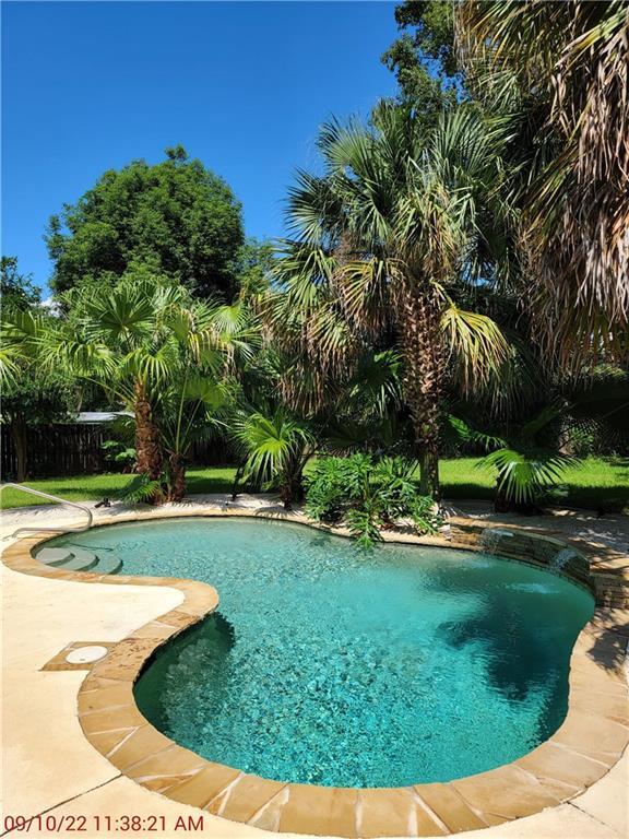 Building Photo - 8860 Dawes Point Dr