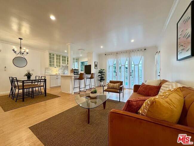 Building Photo - 1027 20th St