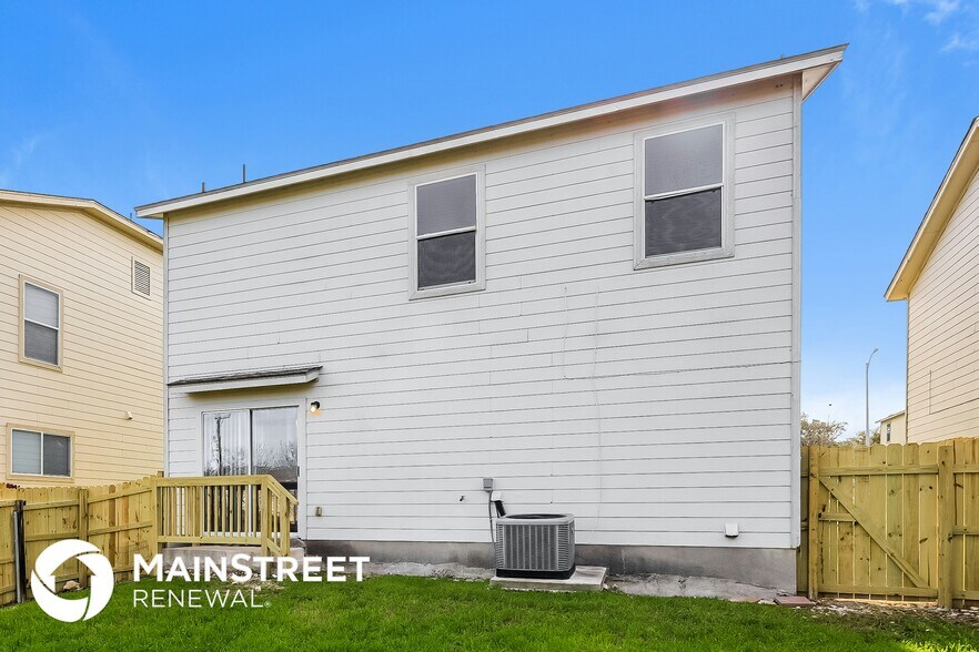 Building Photo - 9903 Amber Breeze