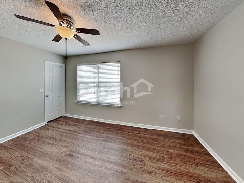 Building Photo - 4103 Hunters Trail Dr