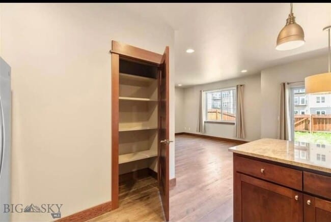 Building Photo - 2708 Cobblestone Pl